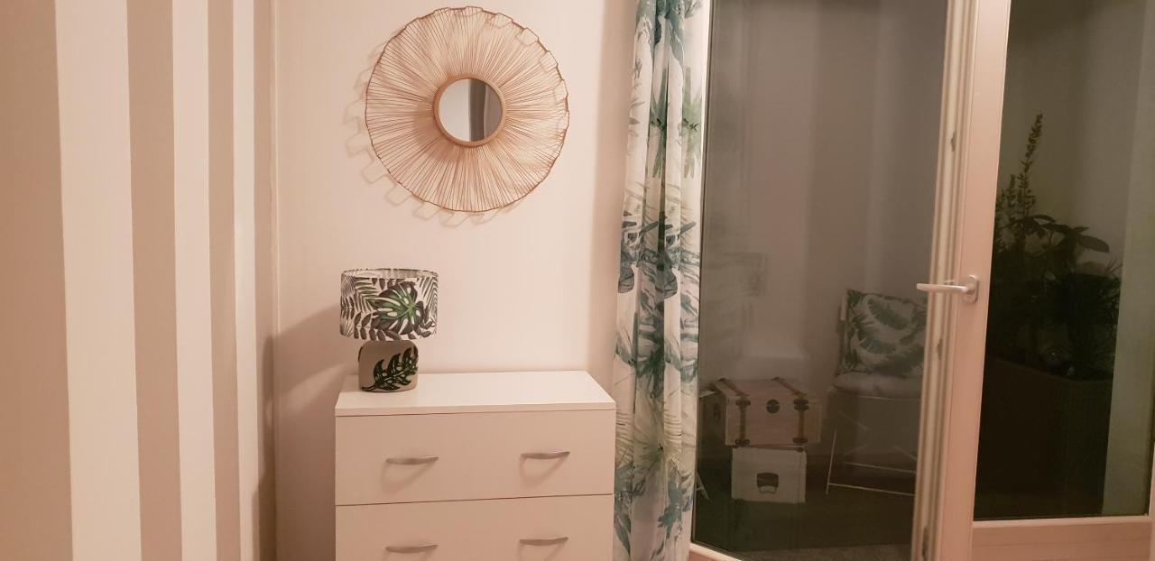 Nora Apartment Pula Ngoại thất bức ảnh